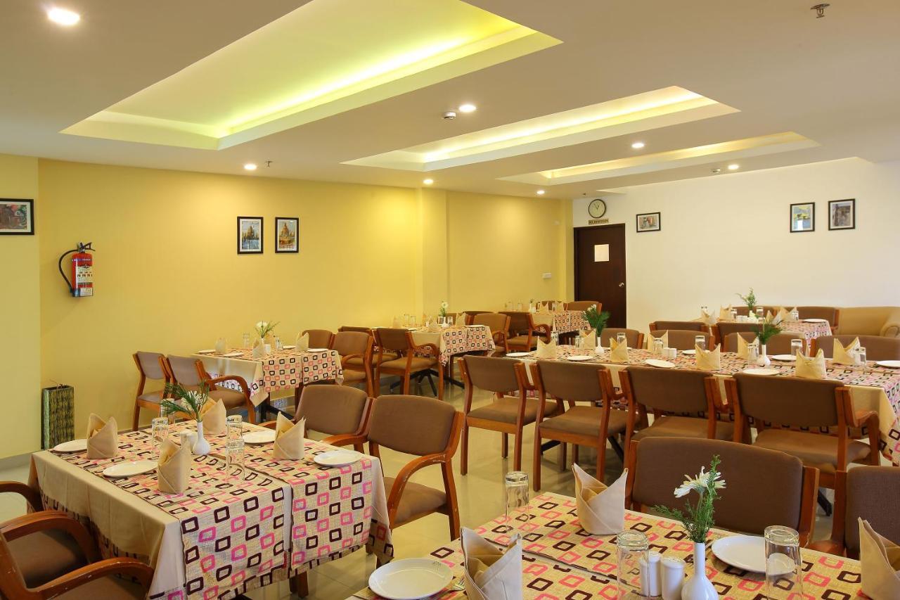 Hotel Park Residency Kuttiyadi Kuttyadi Exterior photo