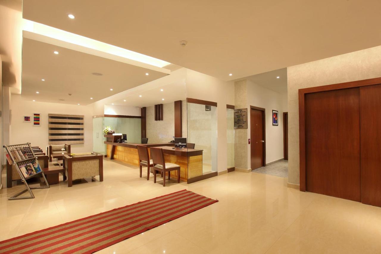Hotel Park Residency Kuttiyadi Kuttyadi Exterior photo