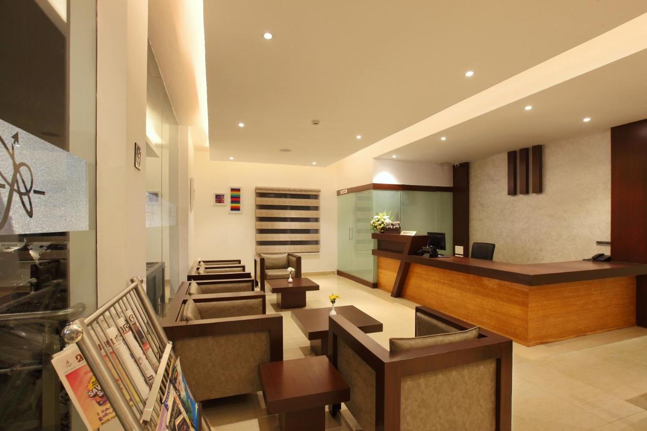 Hotel Park Residency Kuttiyadi Kuttyadi Exterior photo
